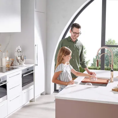 Ruvati Veniso 33-inch Workstation Slope Bottom Offset Drain Undermount 16 Gauge Kitchen Sink-RVH8591